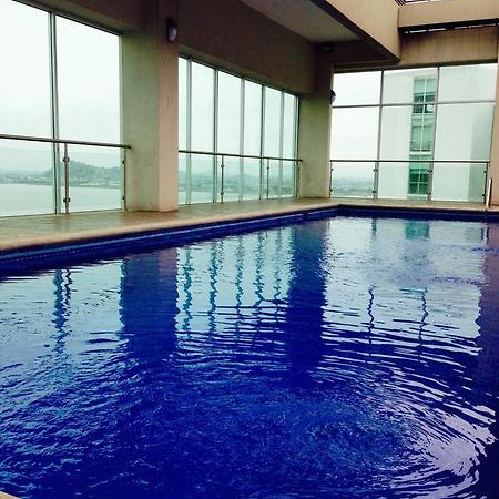 Luxury Suites River Front Гуаякиль Номер фото
