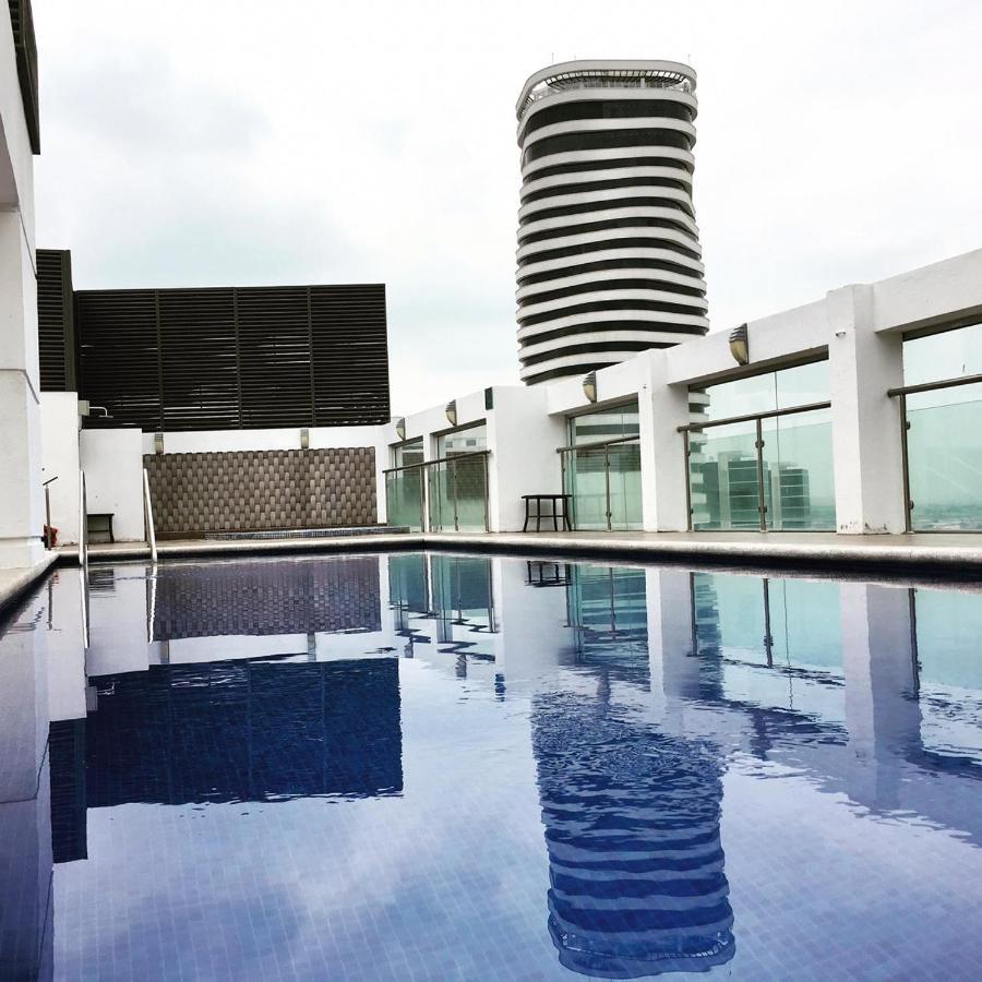 Luxury Suites River Front Гуаякиль Экстерьер фото
